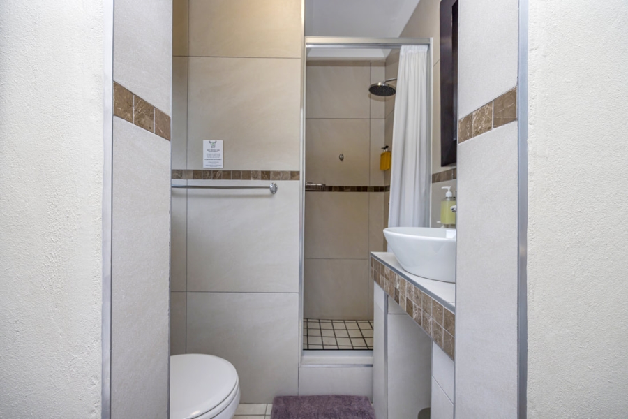 10 Bedroom Property for Sale in Plattekloof Western Cape